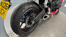 Honda CBR650R E-Clutch (26MY)